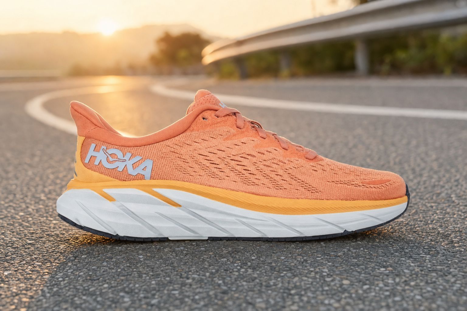 Кроссовки HOKA